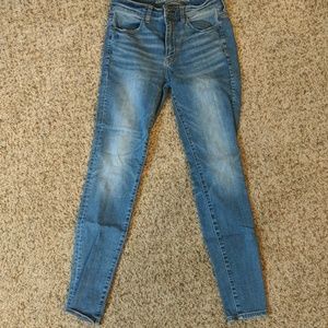 American Eagle Hi-Rise Jegging